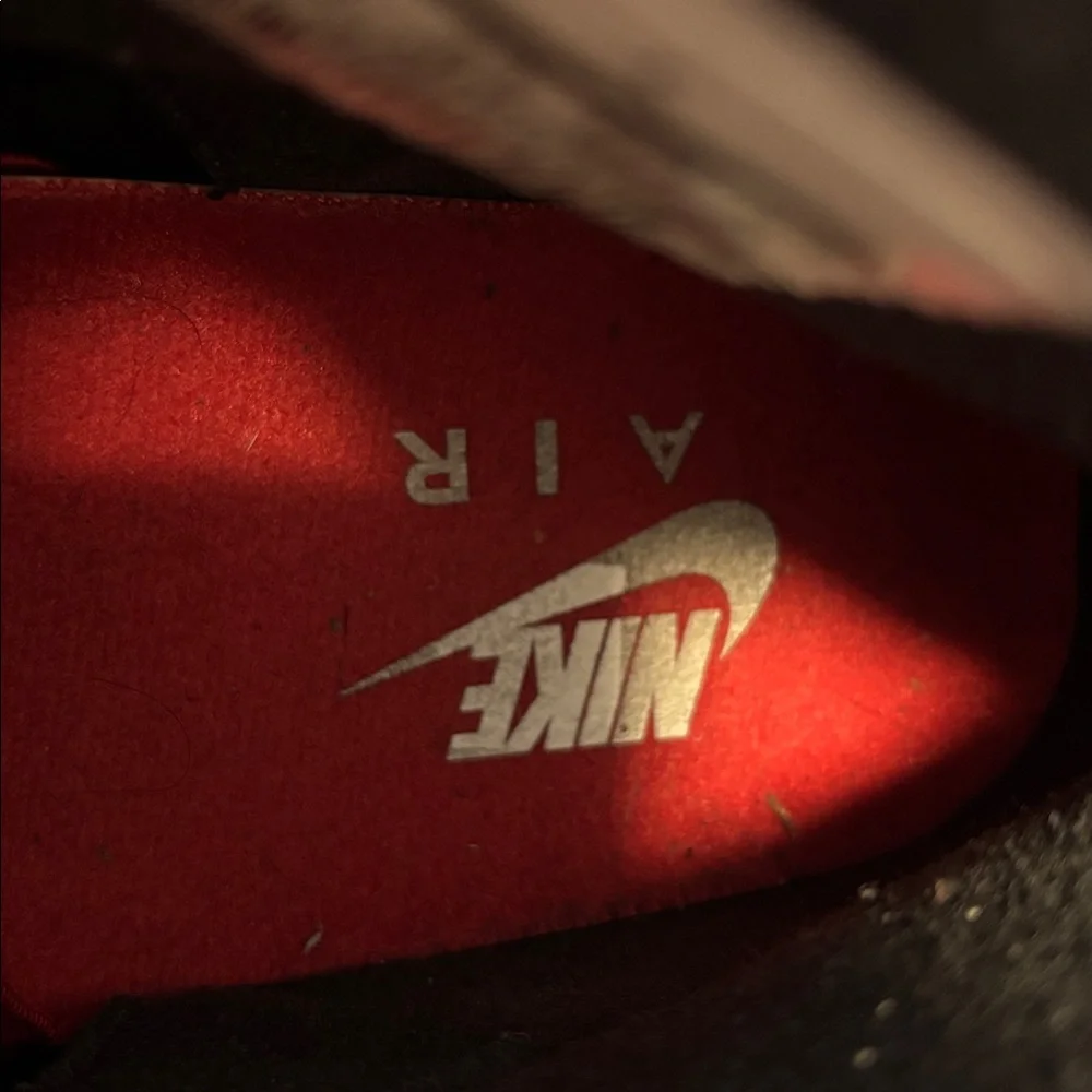 Air Jordan 2 Retro Black/Red Size Men’s 10.5 2015 Release 834274-001